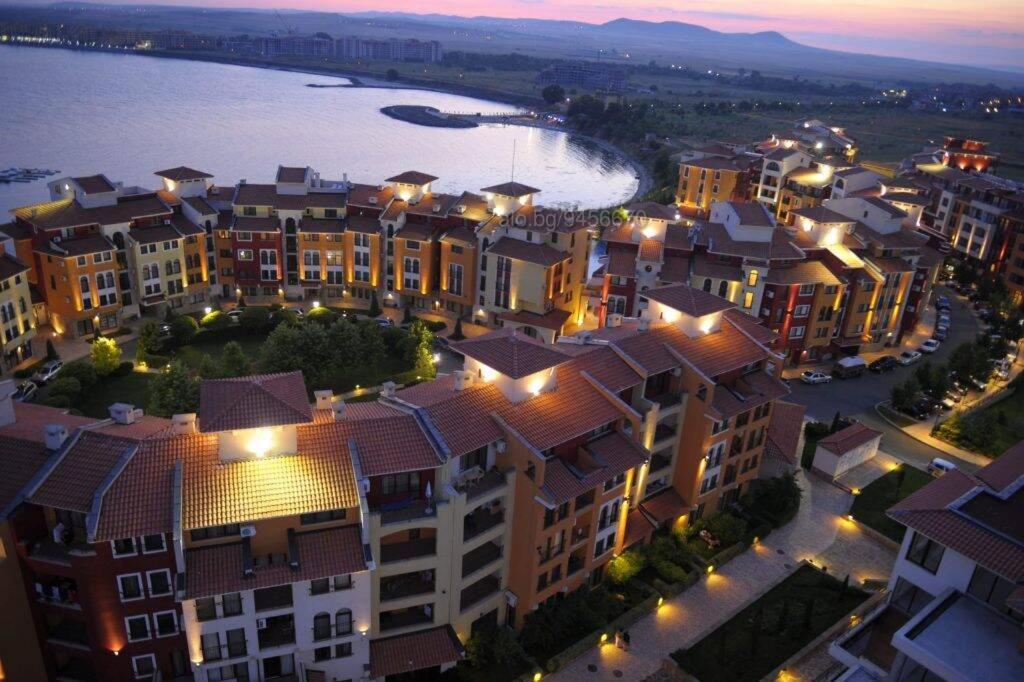 Аpartments Comfort -Marina Cape Aheloy Exterior photo